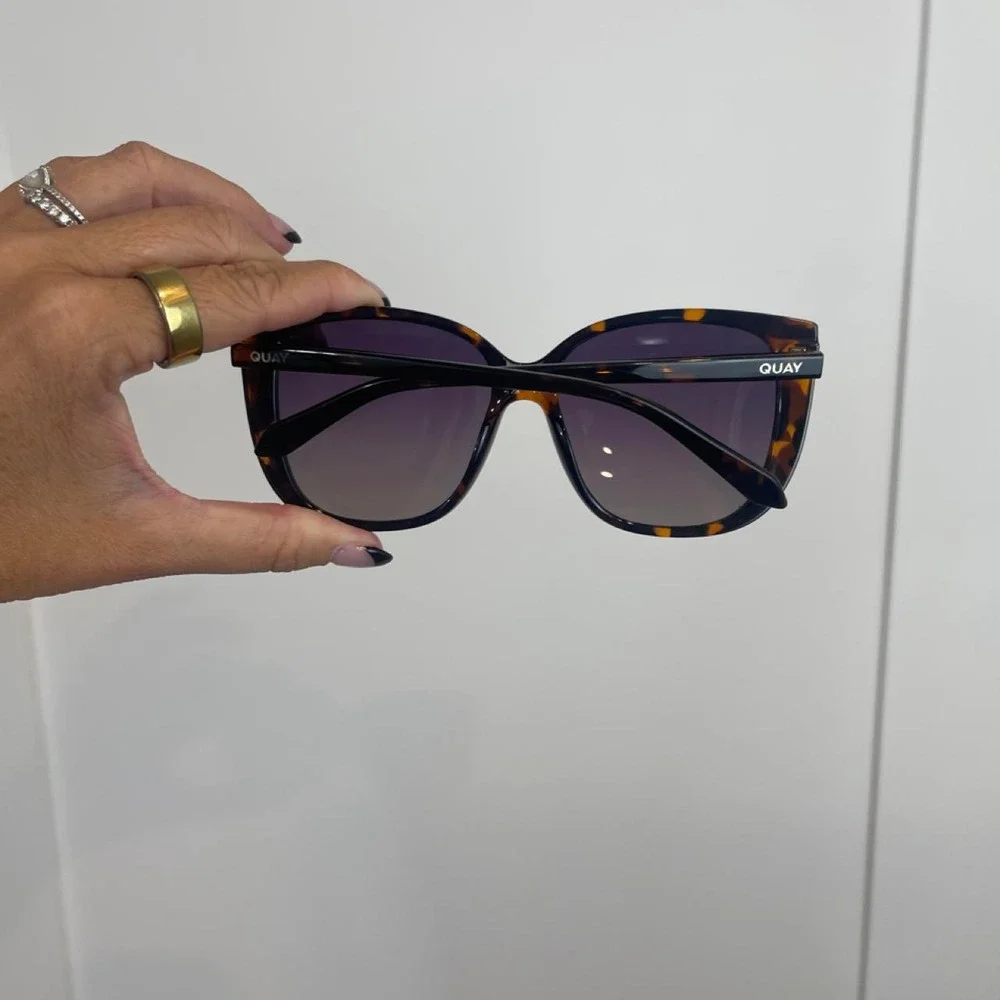 Quay Oversized Tortoiseshell Cat Eye Sunglasses